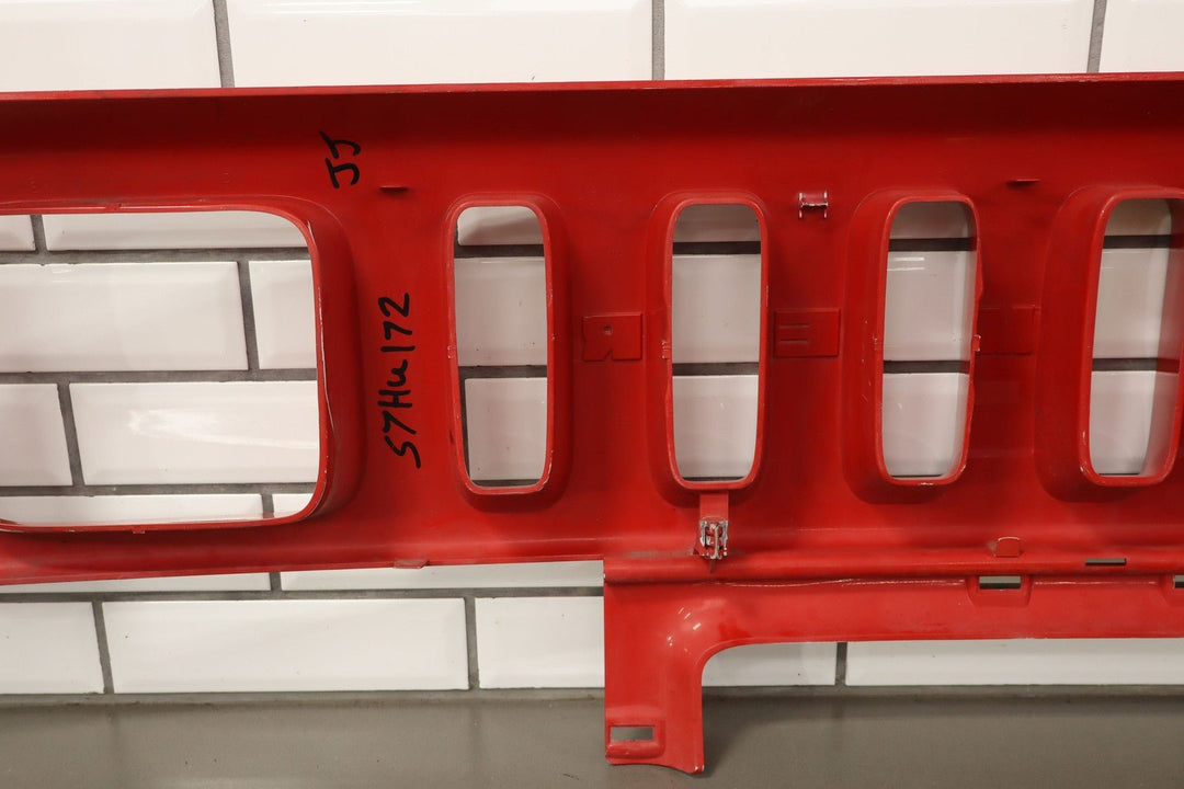 2003 - 2007 Hummer H2 OEM Upper Headlight Bumper Grille *Damaged Tabs*