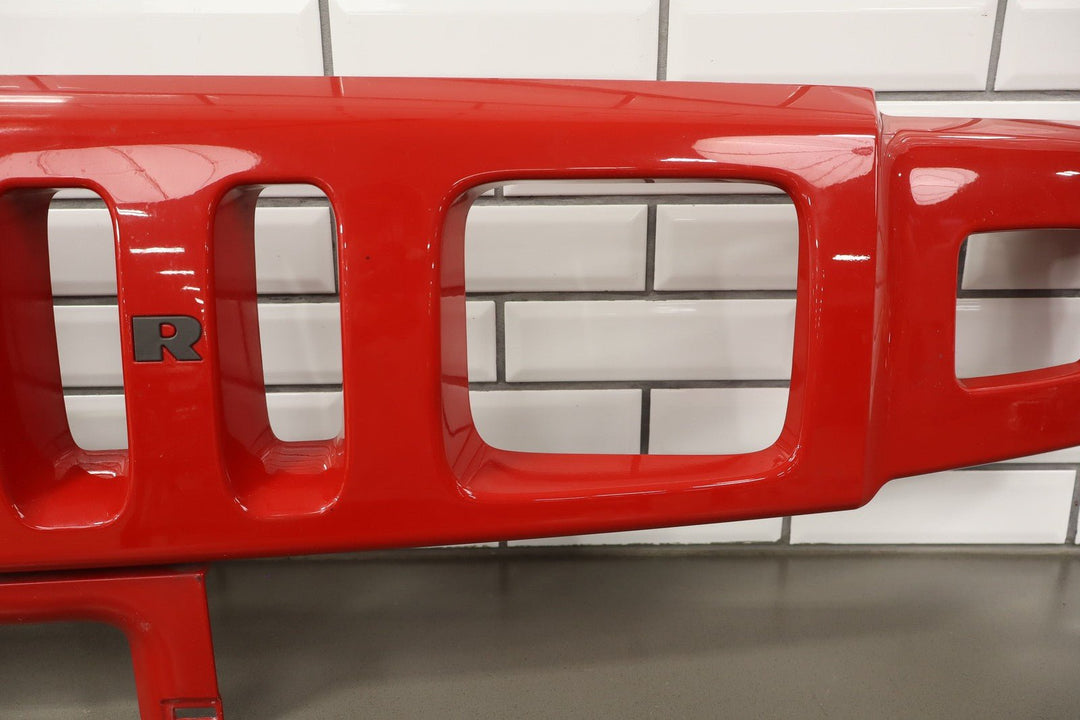 2003 - 2007 Hummer H2 OEM Upper Headlight Bumper Grille *Damaged Tabs*