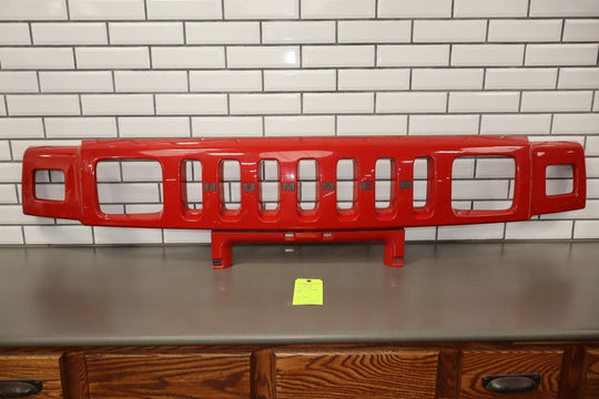 2003 - 2007 Hummer H2 OEM Upper Headlight Bumper Grille *Damaged Tabs*