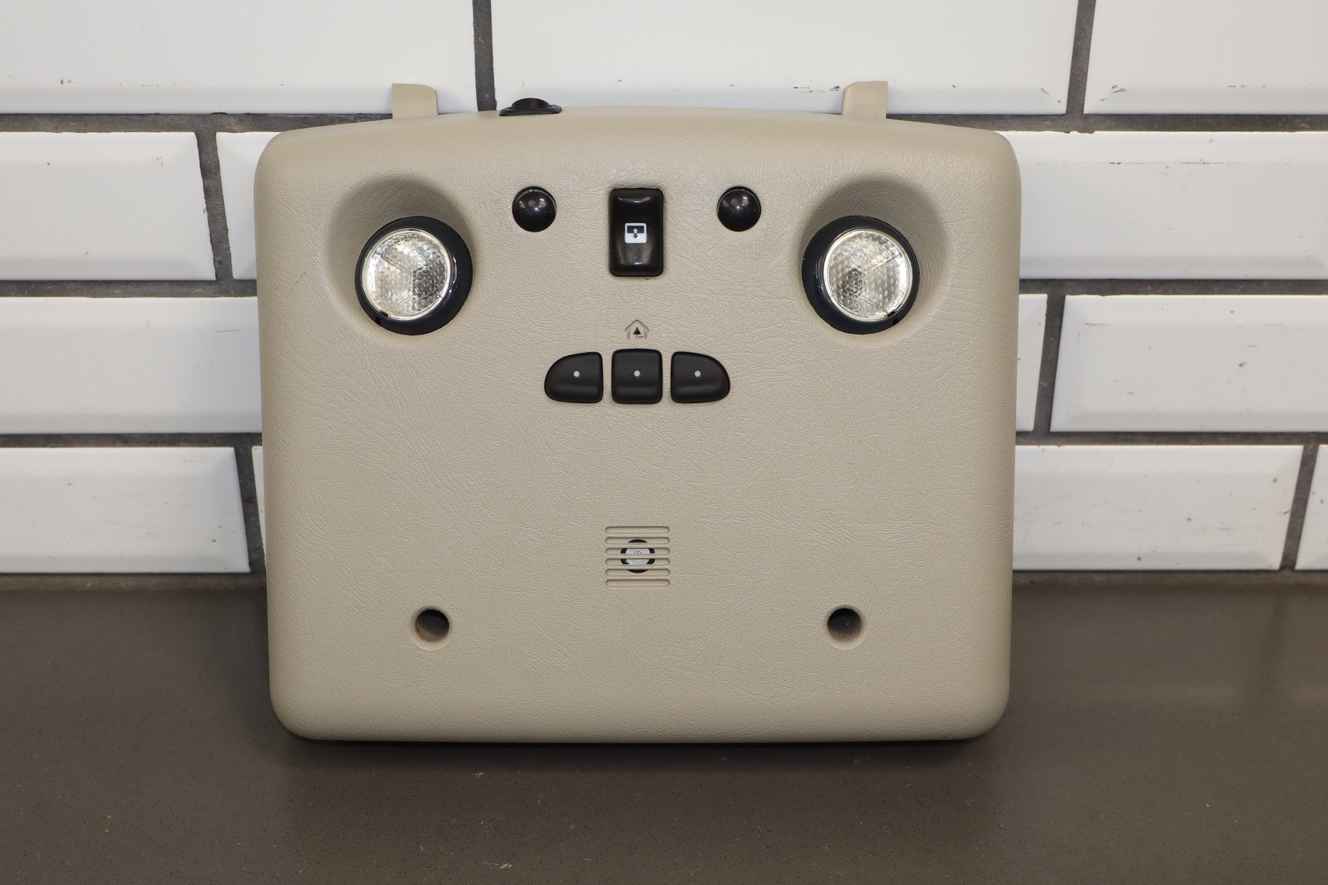 2003-2007 Hummer H2 Overhead Roof Console- With Sunroof