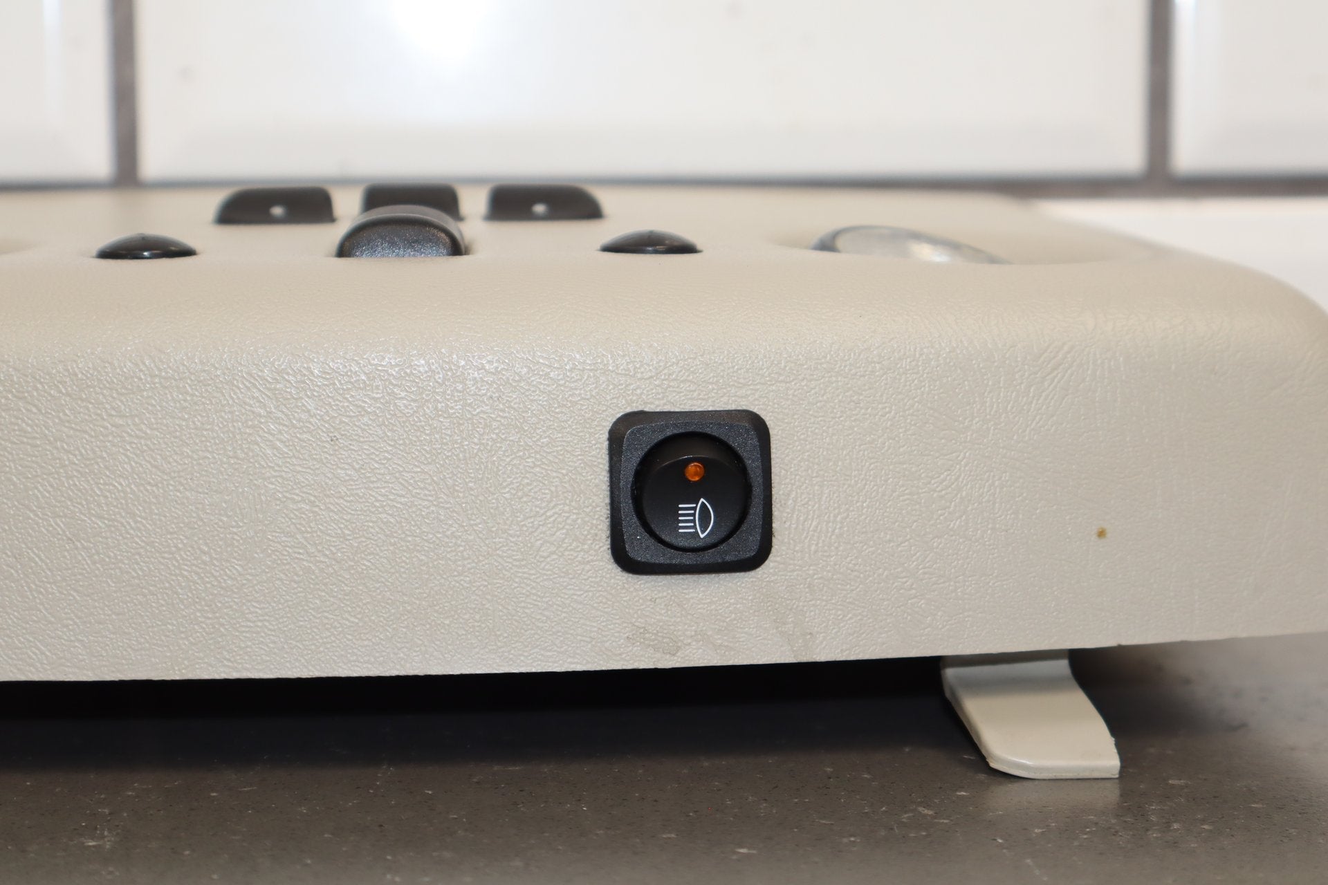 2003-2007 Hummer H2 Overhead Roof Console- With Sunroof