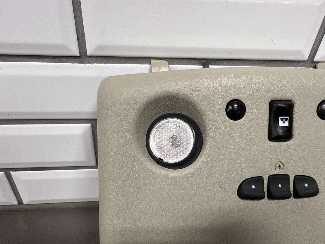 2003 - 2007 Hummer H2 Overhead Roof Console - With Sunroof