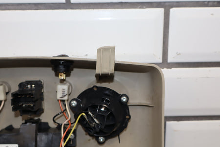 2003-2007 Hummer H2 Overhead Roof Console- With Sunroof