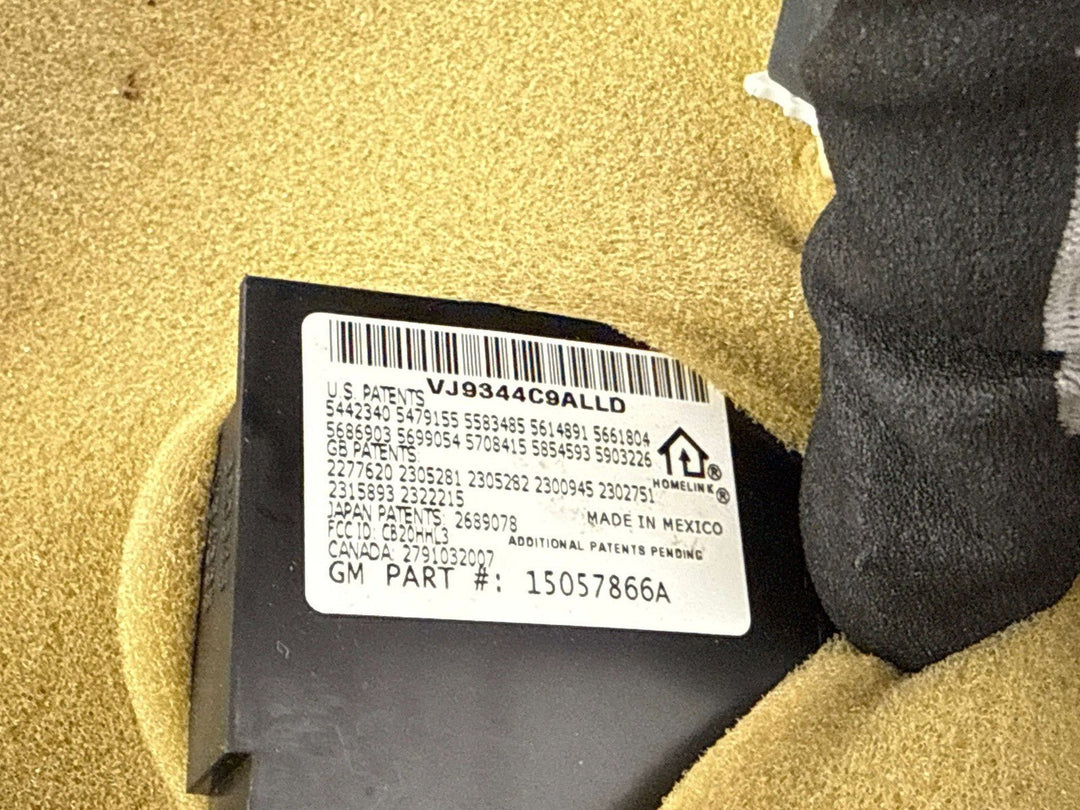 2003 - 2007 Hummer H2 Overhead Roof Console - With Sunroof