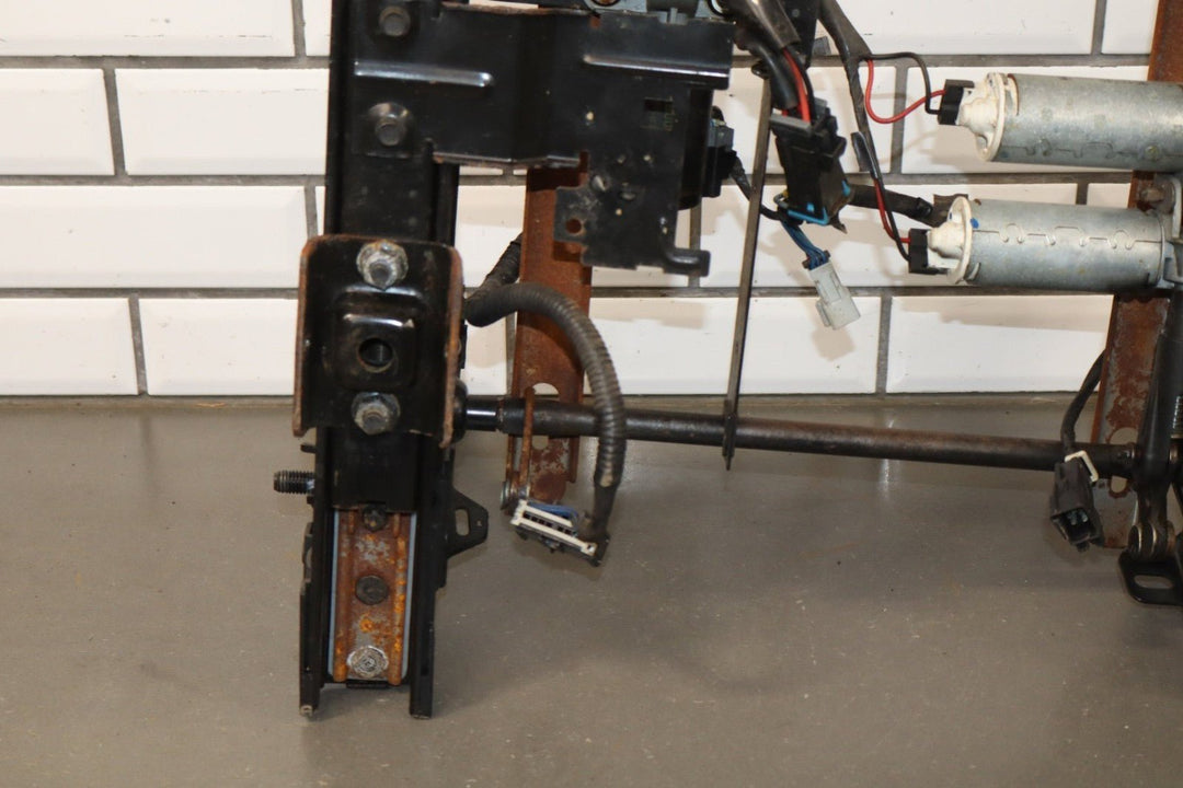 2003 - 2007 Hummer H2 Passenger Front Seat Track 19127253