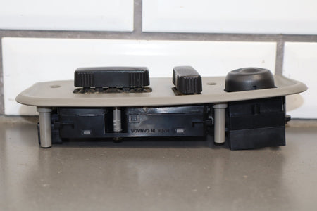 2003-2007 Hummer H2- Passenger Right Power Seat Adjuster Switch W/ Bezel