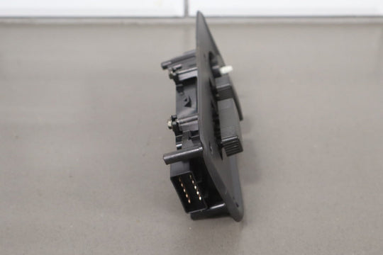 2003 - 2007 Hummer H2 Passenger Right RH Front Seat Switch