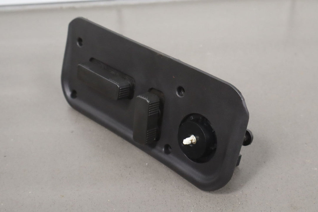 2003 - 2007 Hummer H2 Passenger Right RH Front Seat Switch