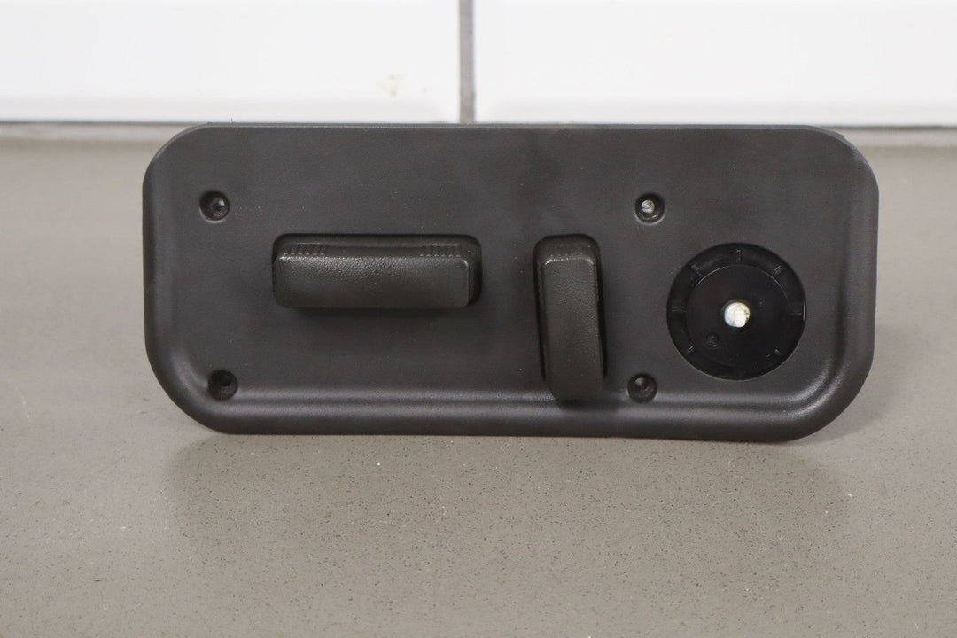2003 - 2007 Hummer H2 Passenger Right RH Front Seat Switch