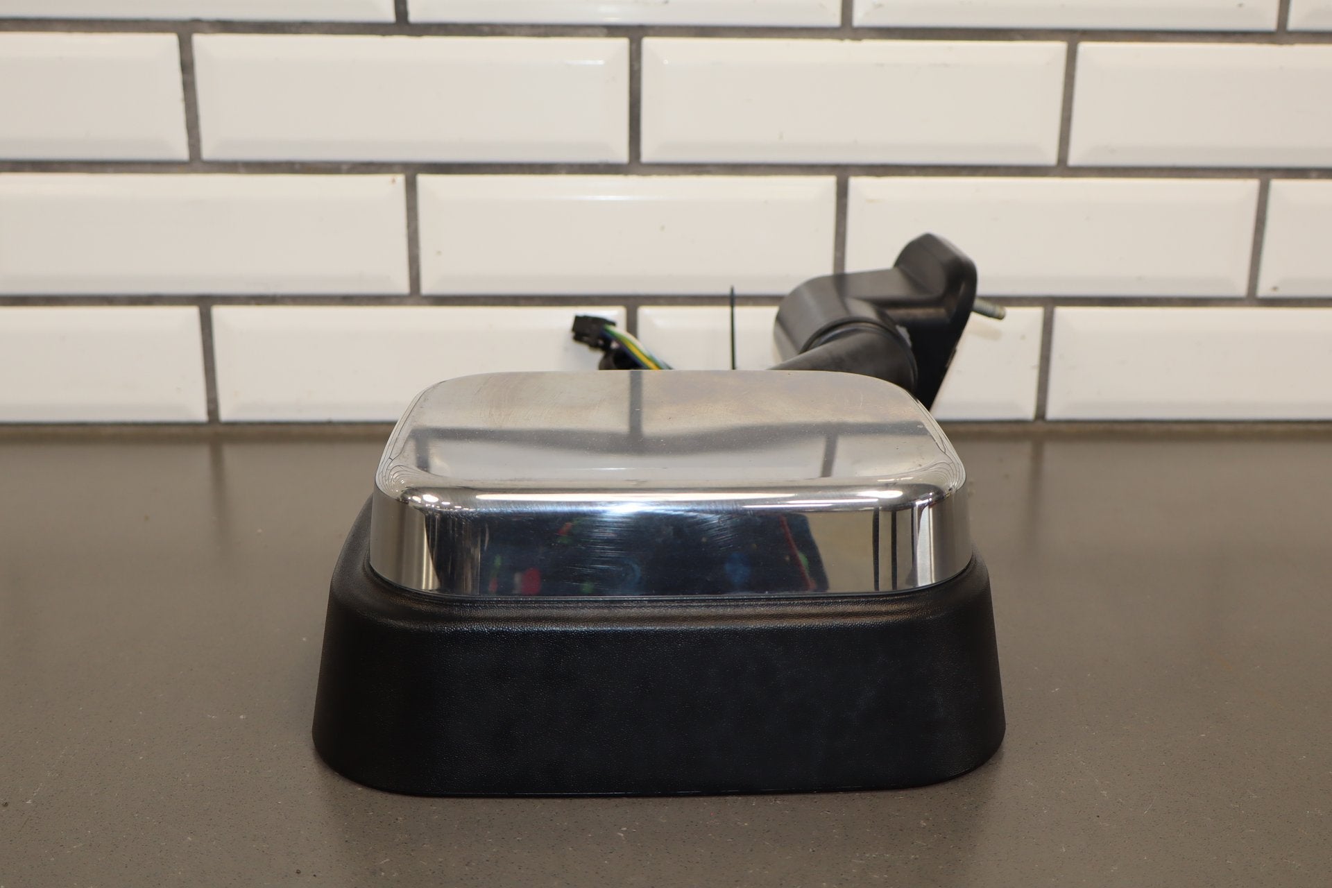 2003-2007 Hummer H2 Power Left Door Mirror Chrome Trim