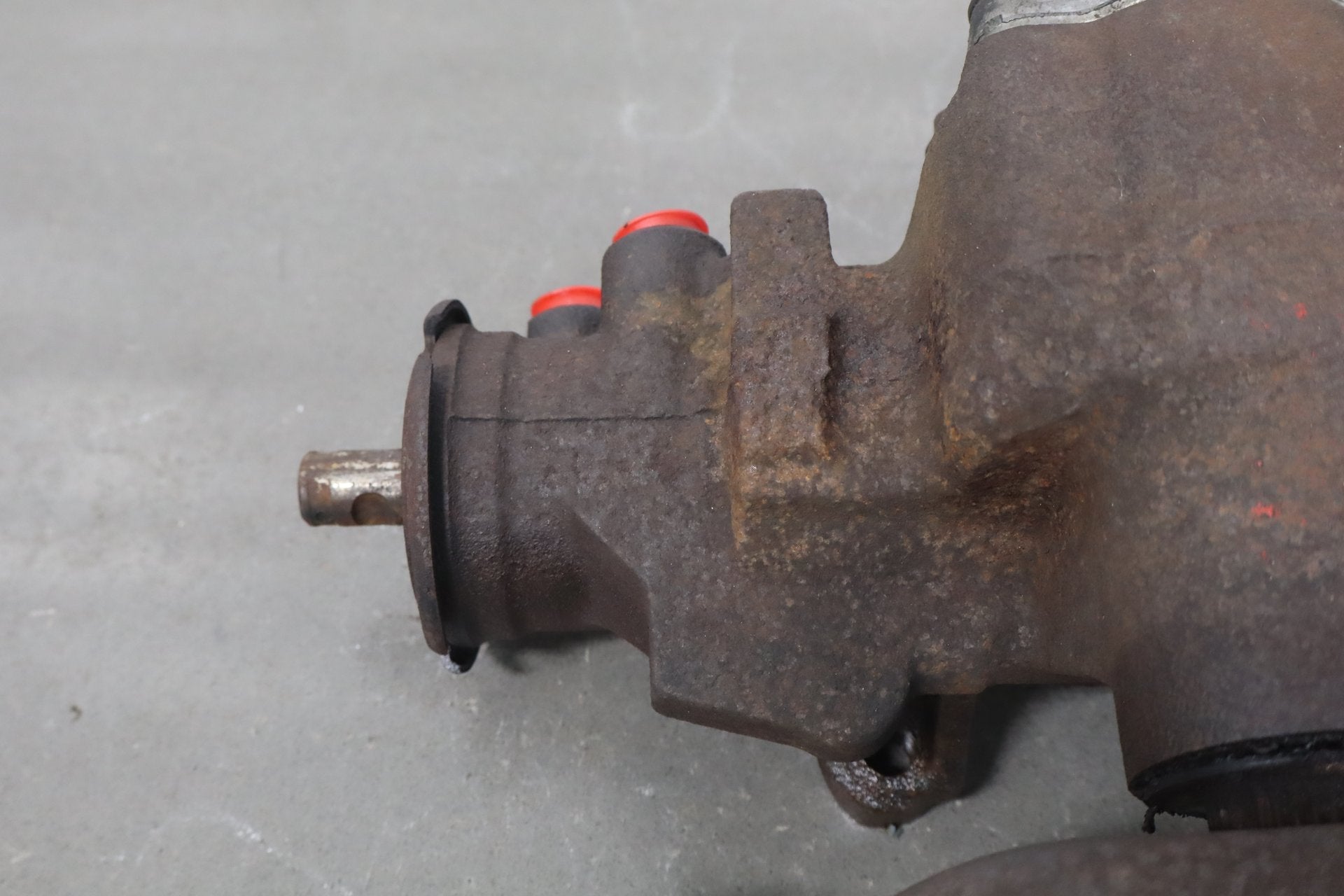 2003-2007 Hummer H2- Power Steering Gear 186386 Miles