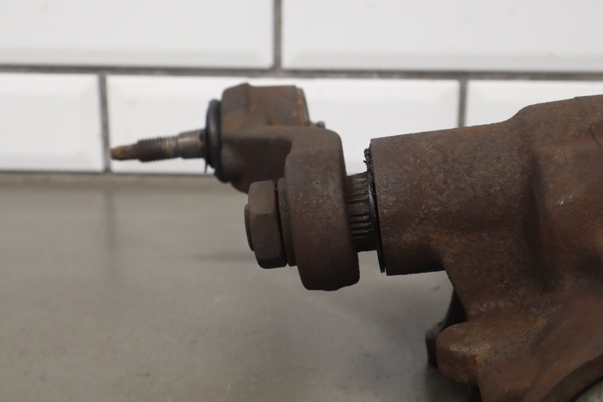 2003-2007 Hummer H2- Power Steering Gear 186386 Miles
