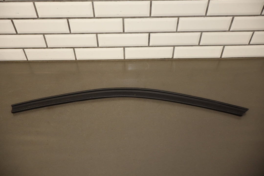 2003 - 2007 Hummer H2 Quarter Panel to Right Rear Door Seal OEM