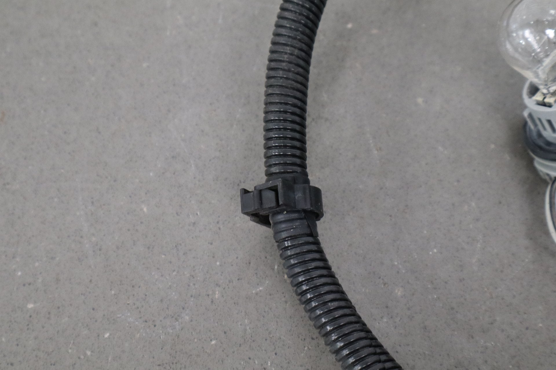 2003-2007 Hummer H2 - RH Passenger Taillight Wiring Harness 12335953