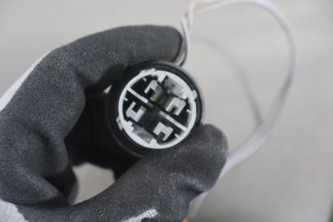 2003 - 2007 Hummer H2 - RH Passenger Taillight Wiring Harness 12335953