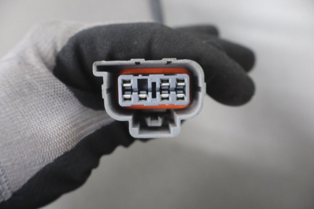 2003 - 2007 Hummer H2 - RH Passenger Taillight Wiring Harness 12335953