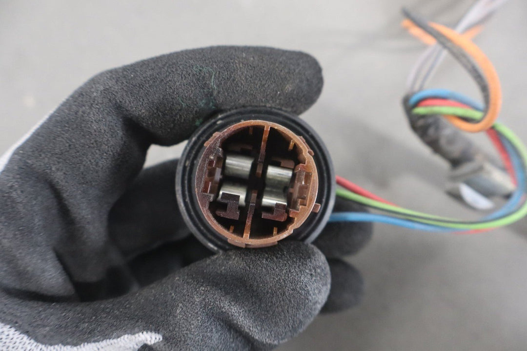 2003 - 2007 Hummer H2 - RH Passenger Taillight Wiring Harness 12335953