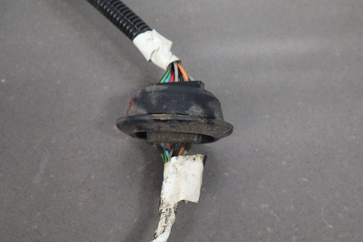 2003-2007 Hummer H2 - RH Passenger Taillight Wiring Harness 12335953