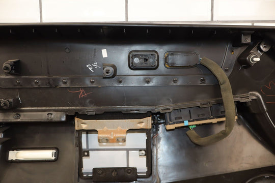 2003 - 2007 Hummer H2 - Right Front Door Trim Panel 15846874