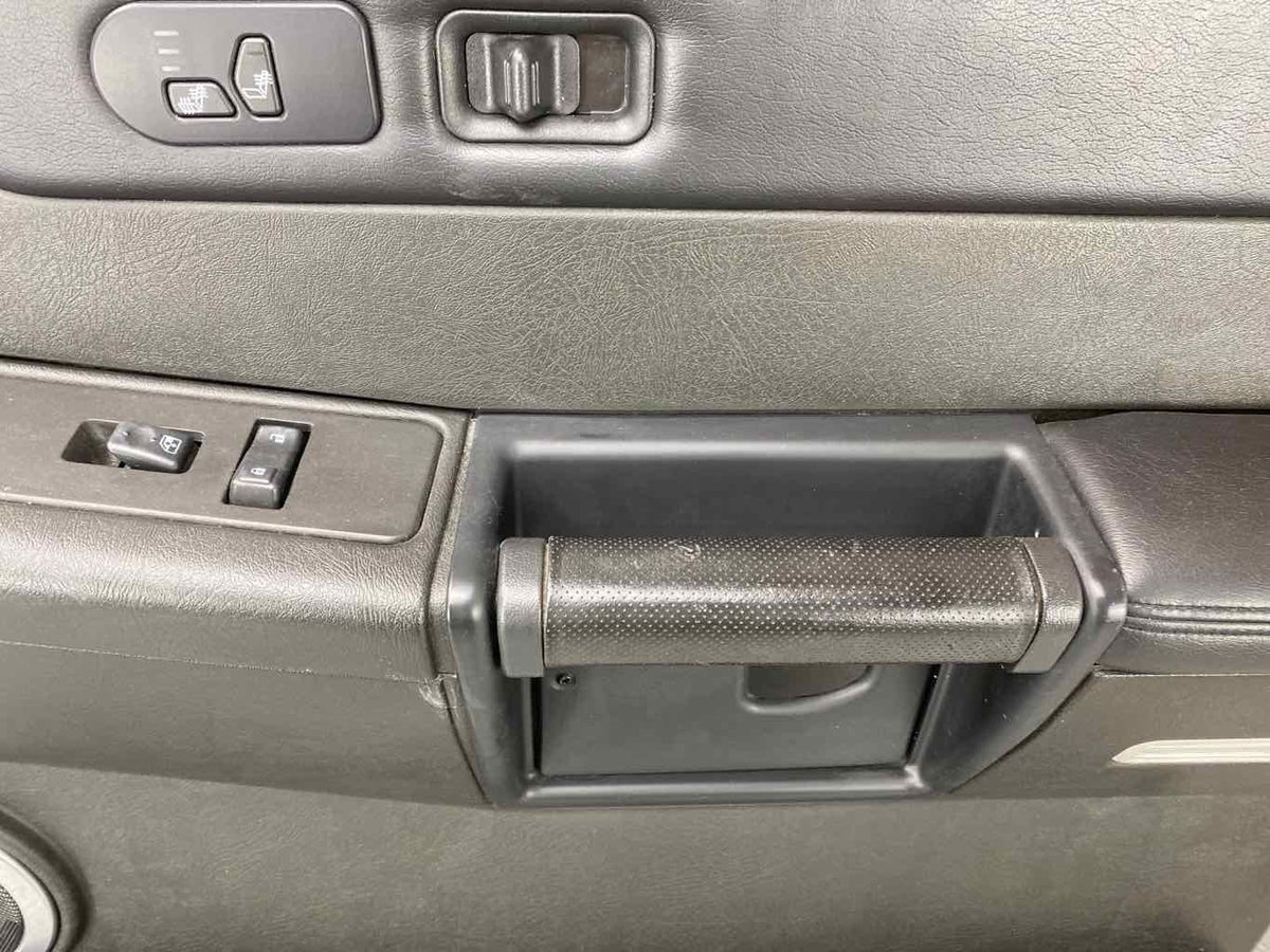 2003-2007 Hummer H2- Right Front Door Trim Panel 15846874
