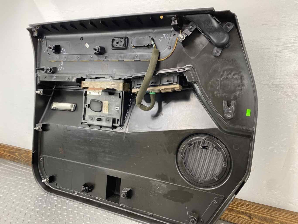 2003-2007 Hummer H2- Right Front Door Trim Panel 15846874