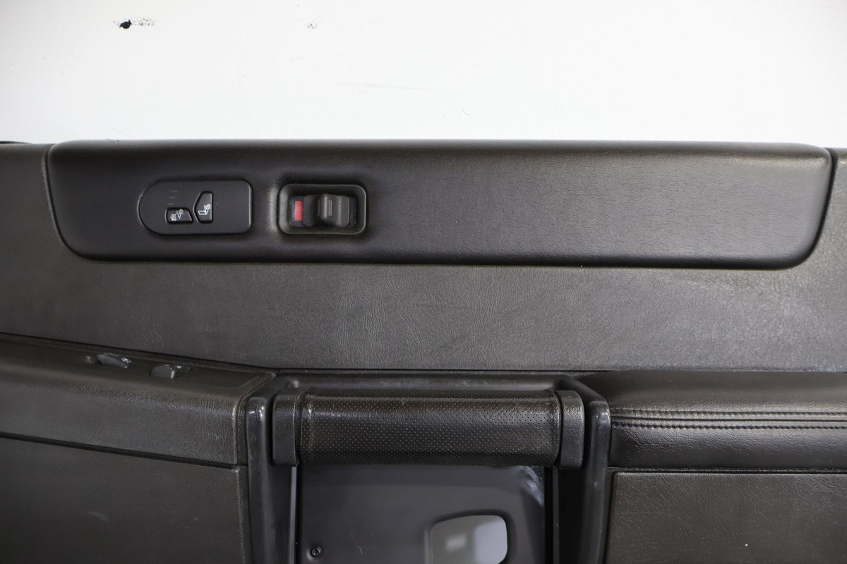 2003-2007 Hummer H2- Right Front Door Trim Panel Black 48 15846874