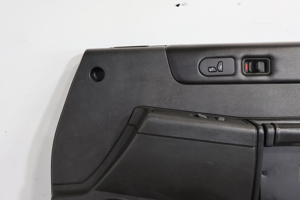 2003-2007 Hummer H2- Right Front Door Trim Panel Black 48 15846874