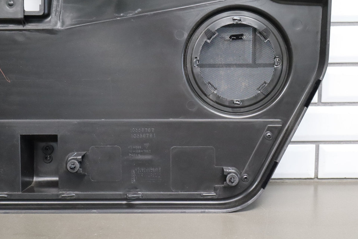 2003-2007 Hummer H2 - Right Front Door Trim Panel Ebony 48 15846874