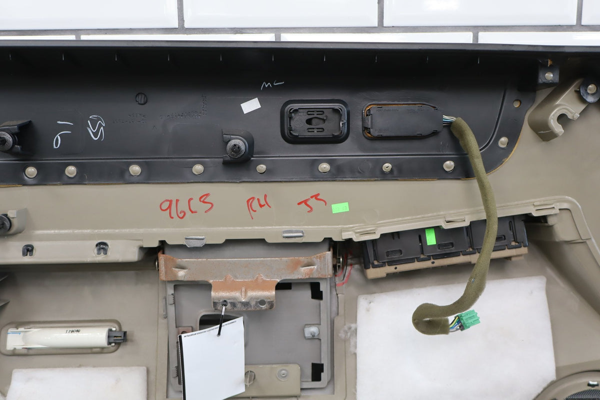 2003-2007 Hummer H2- Right Front Door Trim Panel Wheat 50 15846874