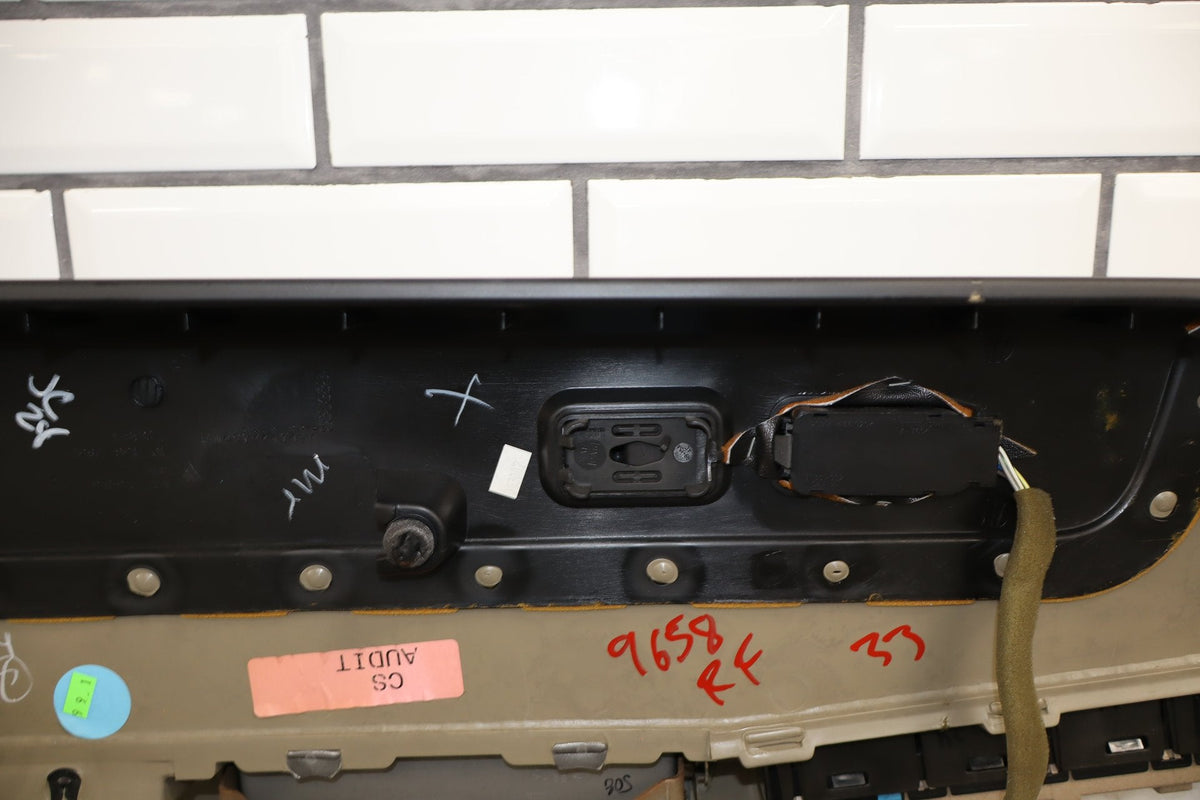 2003-2007 Hummer H2- Right Front Door Trim Panel Wheat 502 15846874