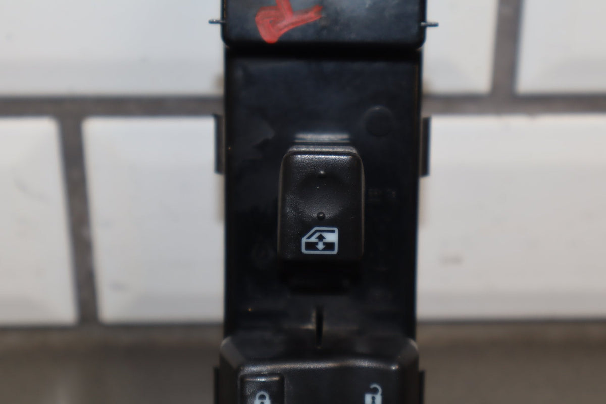 2003-2007 Hummer H2 Right Front Window Switch 15846874 OEM