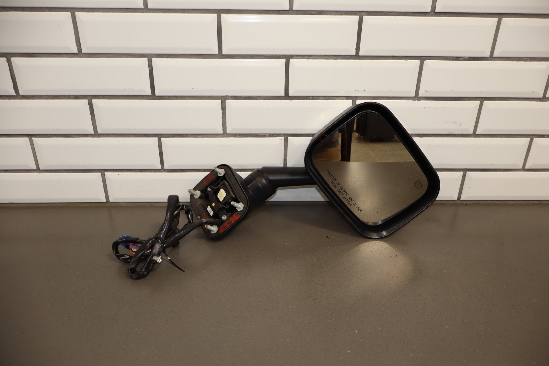 2003-2007 Hummer H2 Right Passenger Power Door Mirror- Chrome Trim