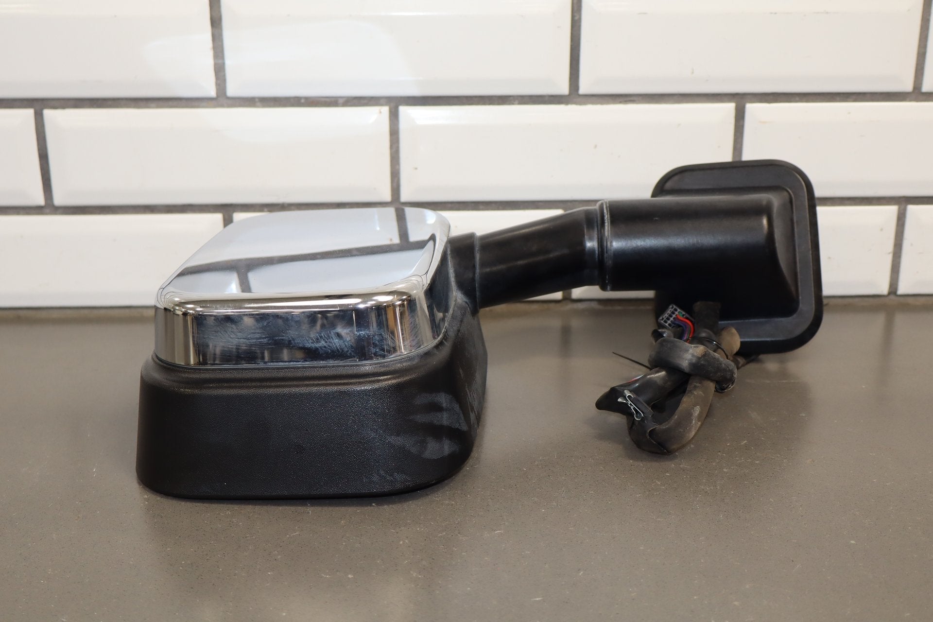 2003-2007 Hummer H2 Right Passenger Power Door Mirror- Chrome Trim