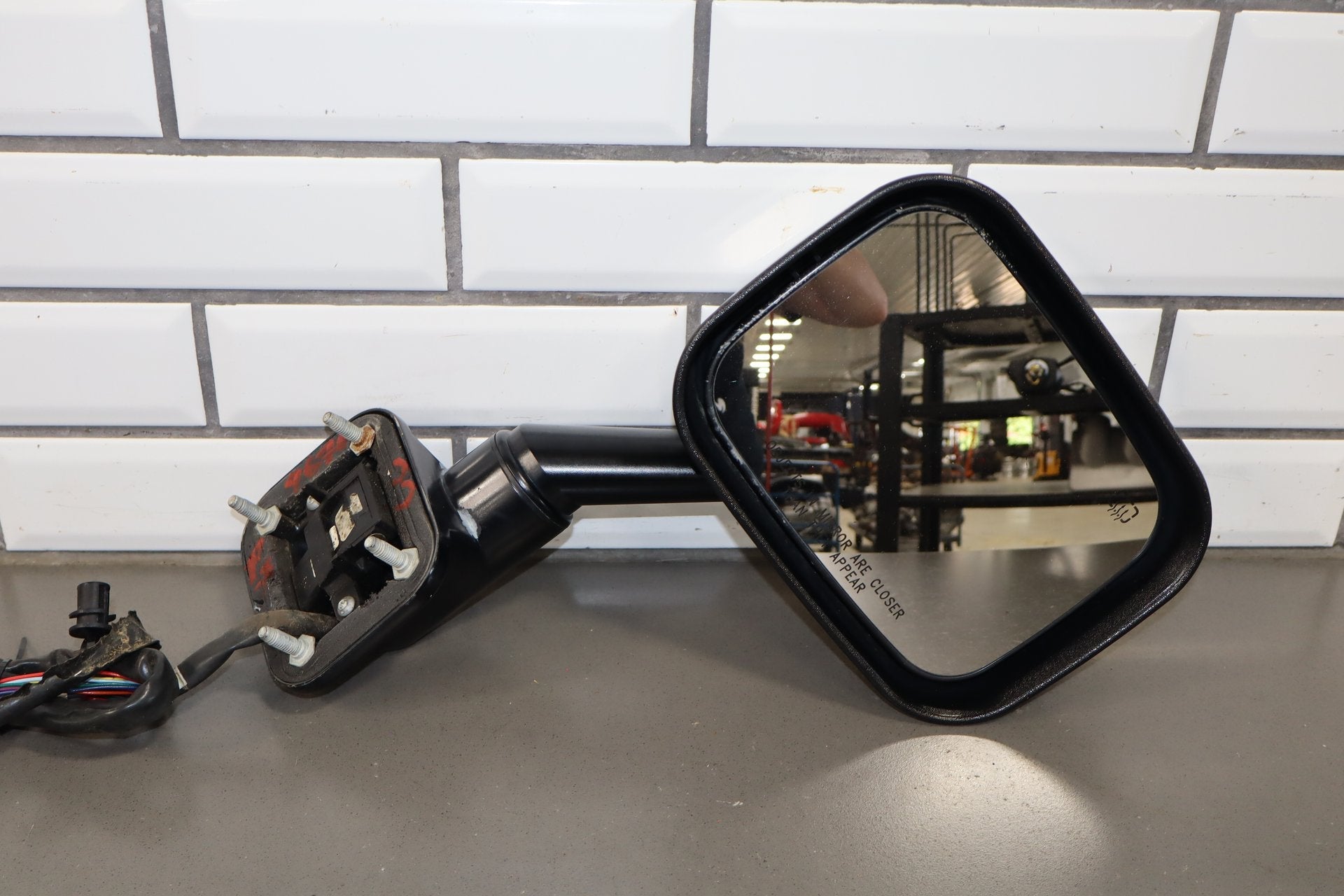2003-2007 Hummer H2 Right Passenger Power Door Mirror- Chrome Trim