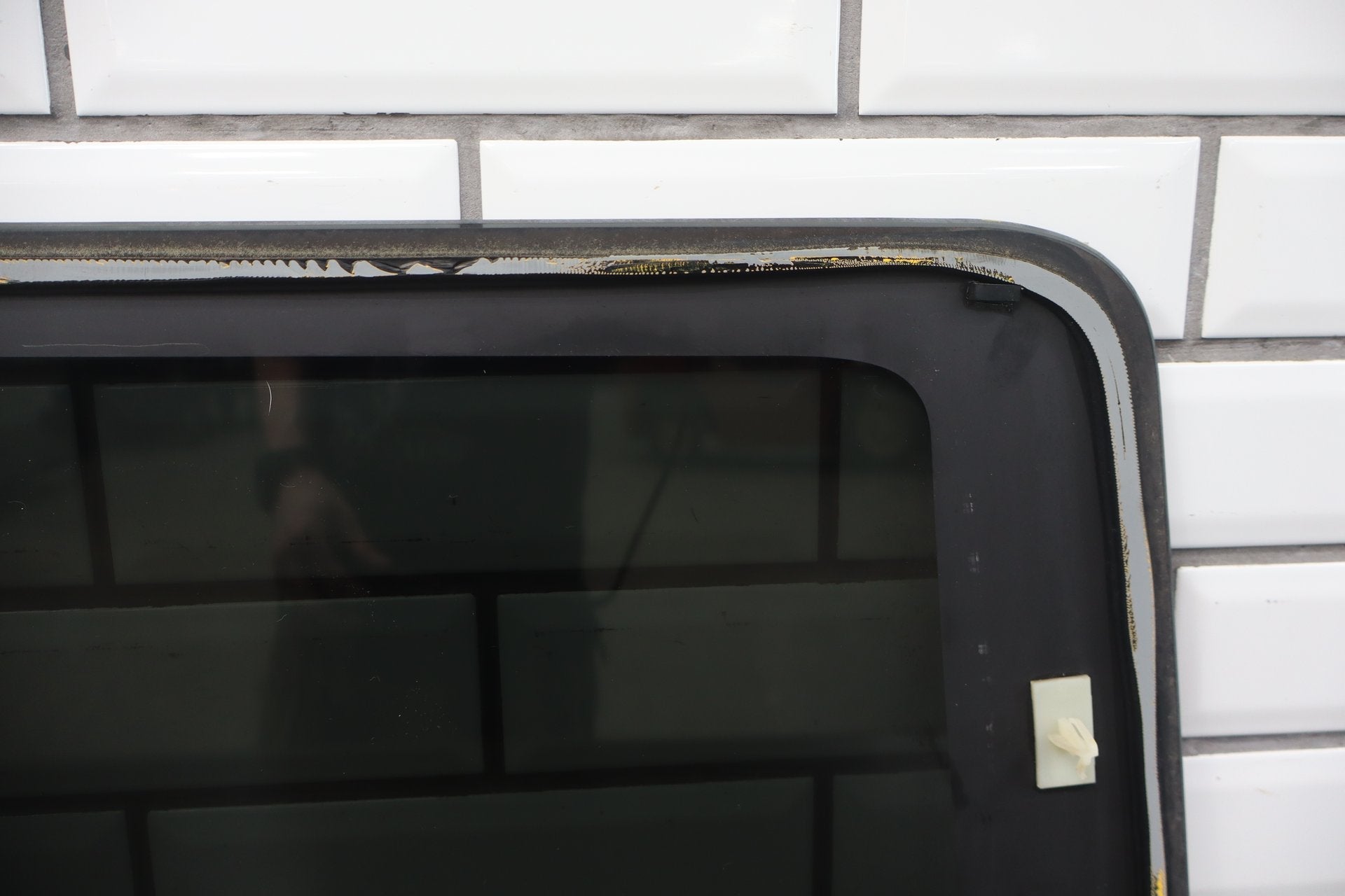 2003-2007 Hummer H2 Right Quarter Window 15101579