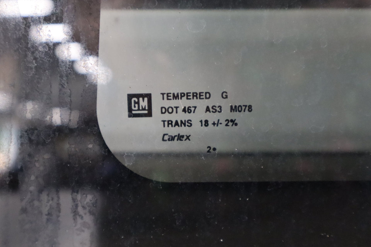 2003-2007 Hummer H2 Right Quarter Window 15101579