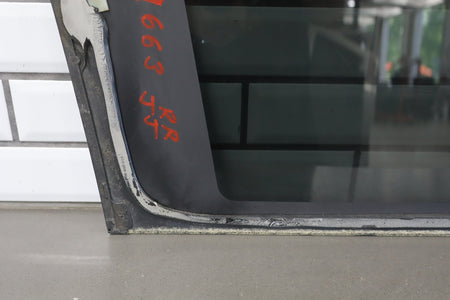 2003-2007 Hummer H2 Right Quarter Window 15101579