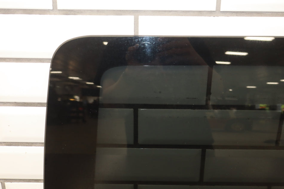 2003-2007 Hummer H2 Right Quarter Window 15101579