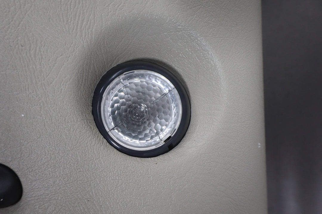 2003 - 2007 Hummer H2 Roof Console *No Sunroof Controls* 19257877 OEM