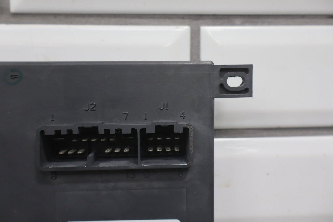 2003 - 2007 Hummer H2 Seat Memory Control Module (Under Seat) 15176672 OEM