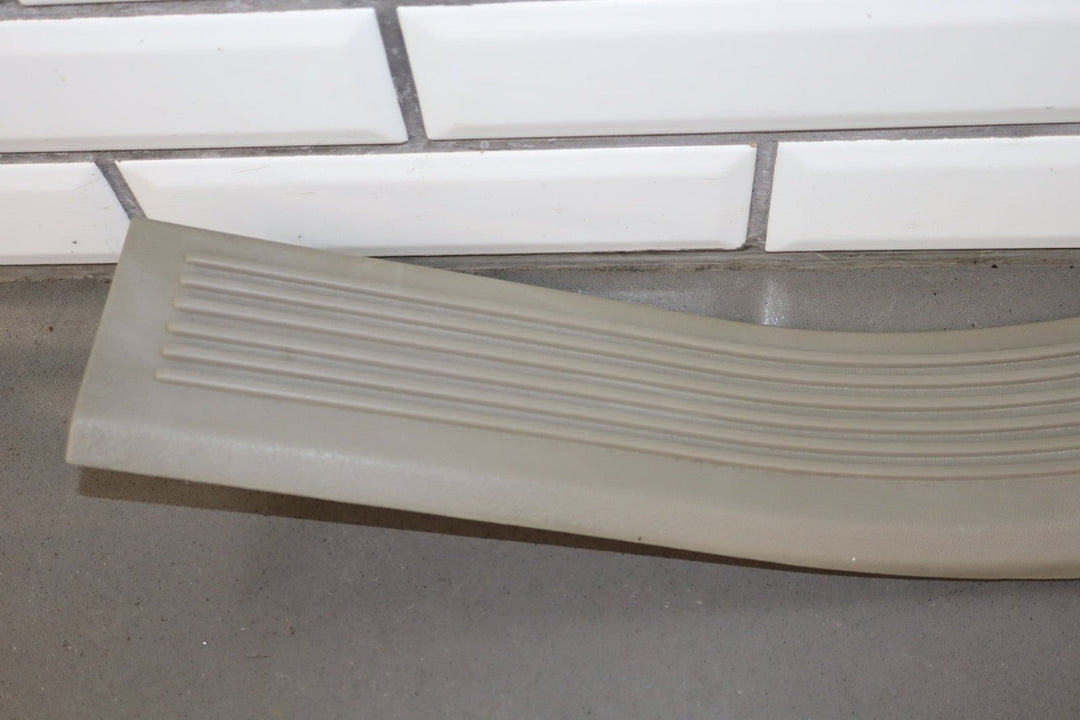 2003 - 2007 Hummer H2 Set x4 - Sill Plates OEM
