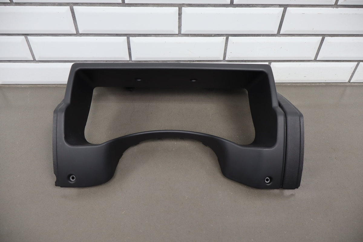 2003-2007 Hummer H2 - Speedometer Bezel 15199971