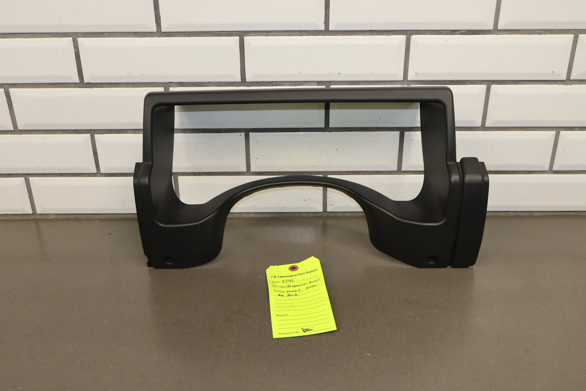 2003-2007 Hummer H2 - Speedometer Bezel 15199971