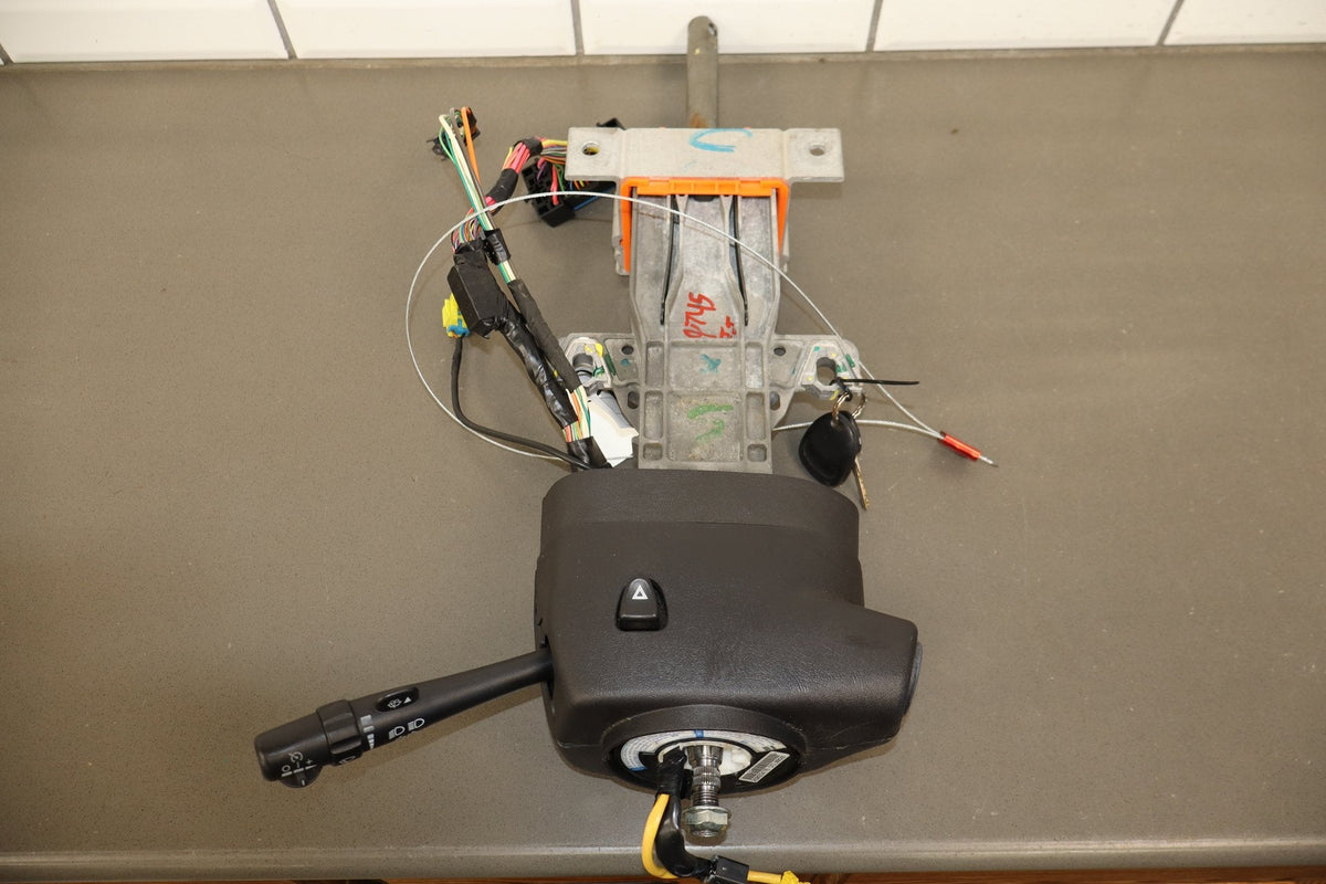 2003-2007 Hummer H2 - Steering Column Assembly W/ Key
