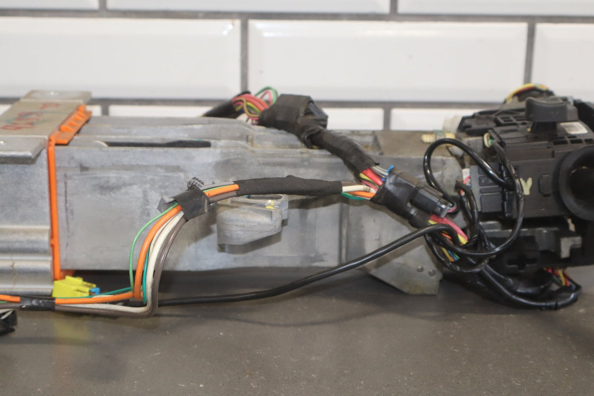 2003-2007 Hummer H2- Steering Column Assembly W/ Key