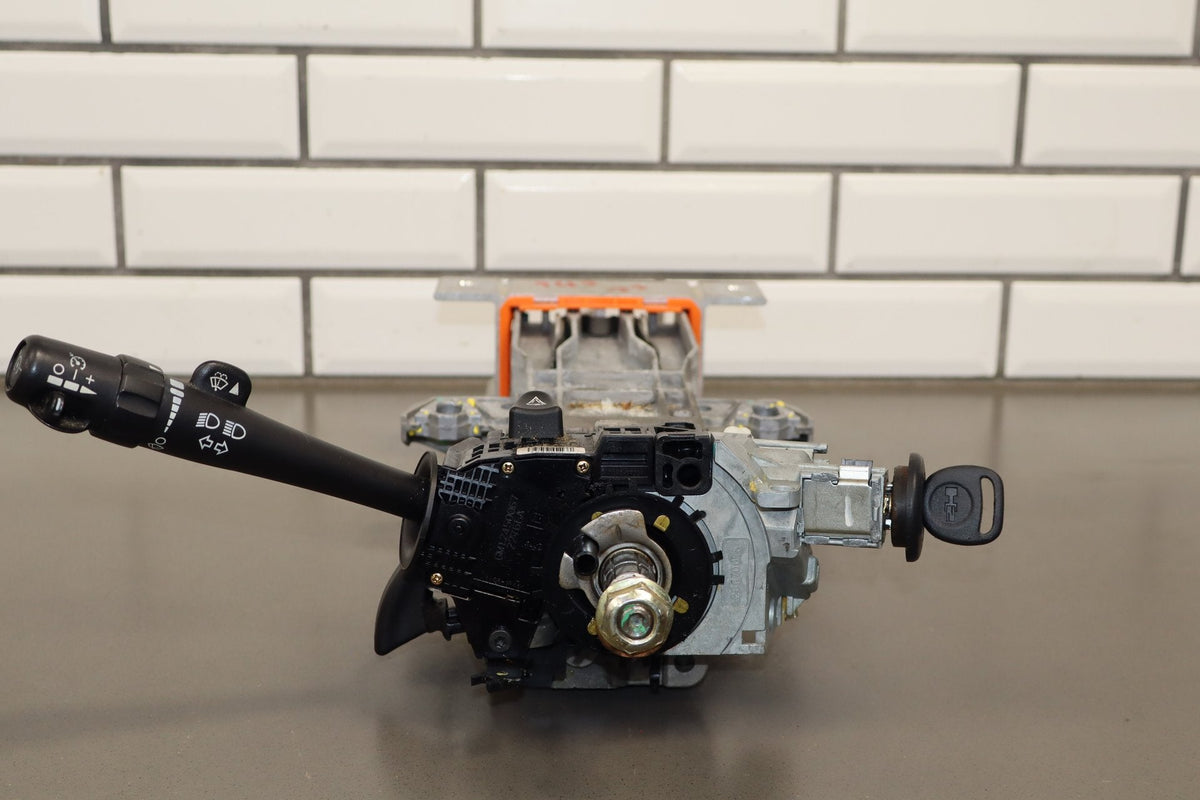 2003-2007 Hummer H2- Steering Column Assembly W/ Key