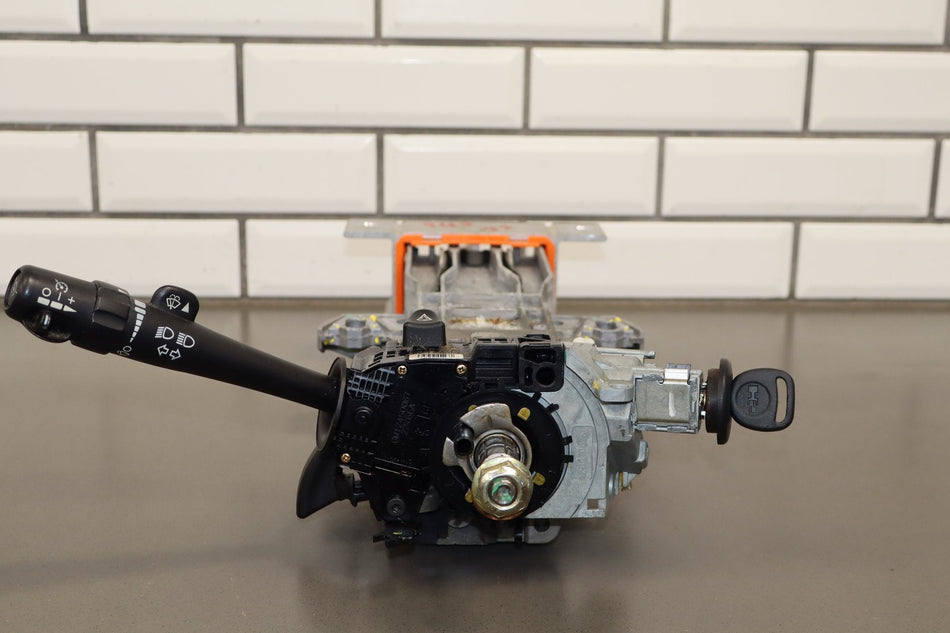 2003-2007 Hummer H2- Steering Column Assembly W/ Key