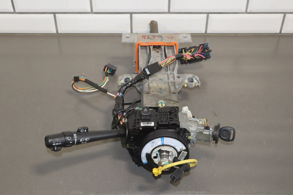 2003-2007 Hummer H2- Steering Column Assembly W/ Key