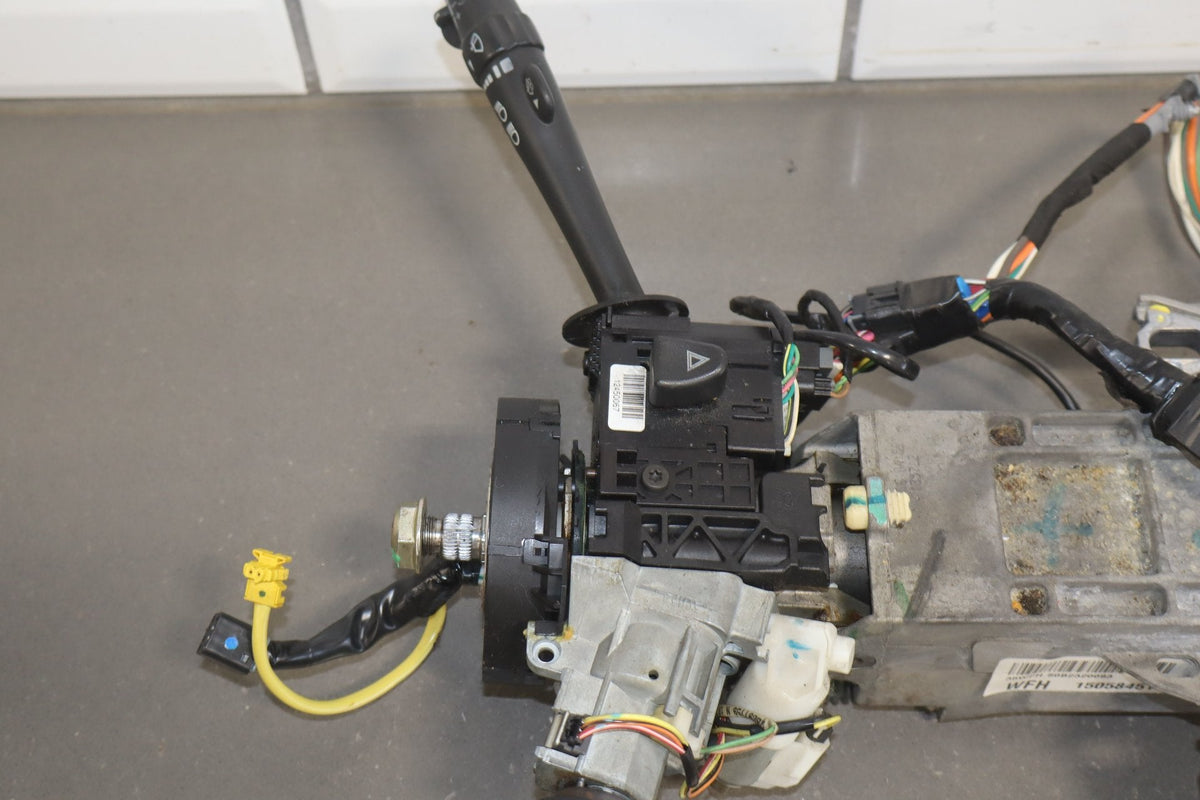 2003-2007 Hummer H2- Steering Column Assembly W/ Key