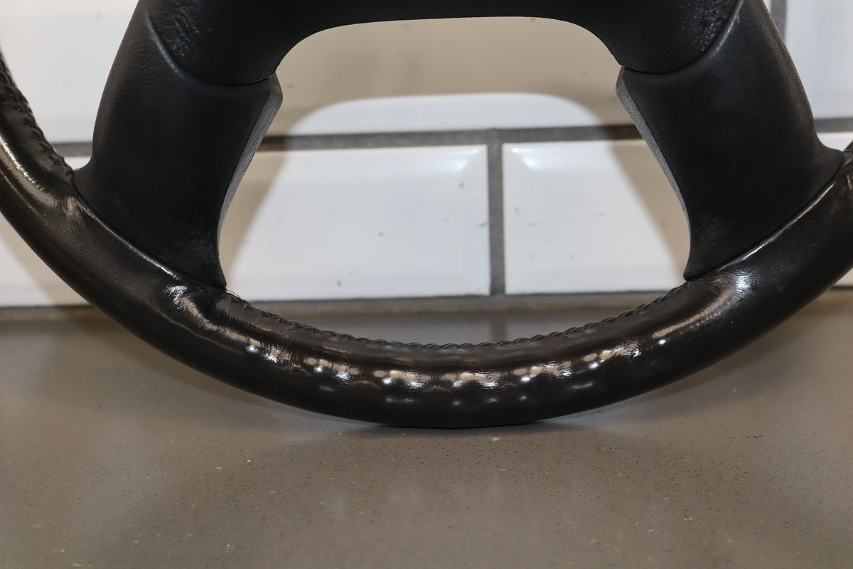 2003-2007 Hummer H2 Steering Wheel 10364490
